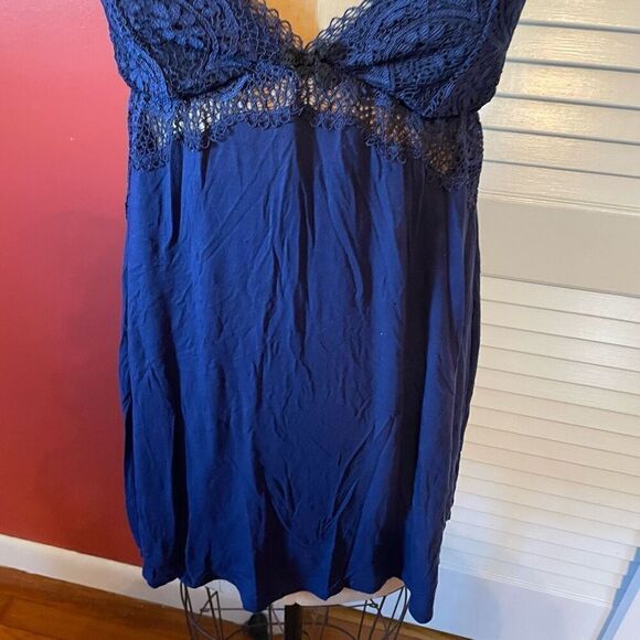 VICTORIA’S SECRET | blue camisole S - Picture 3 of 8